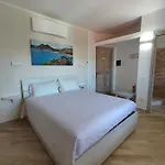 Antica Isola Couette-café 3*