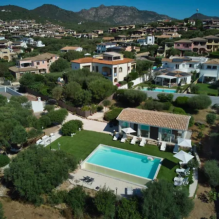 Antica Isola 3*