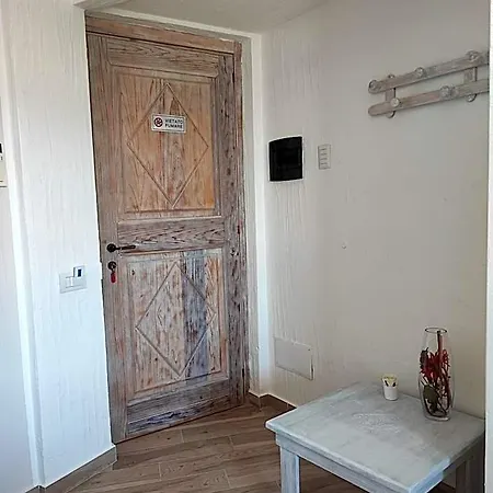 Antica Isola לינה וארוחת בוקר אולביה