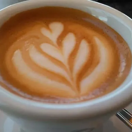 לינה וארוחת בוקר Antica Isola אולביה