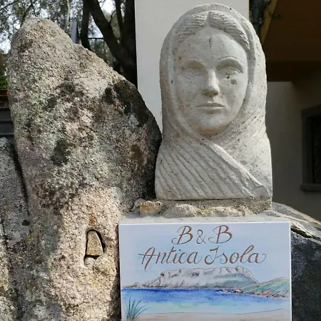 Antica Isola 3*